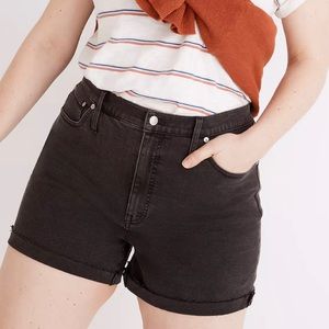 Madewell High-Rise Denim Shorts in Lunar Wash - gently worn - size 30
